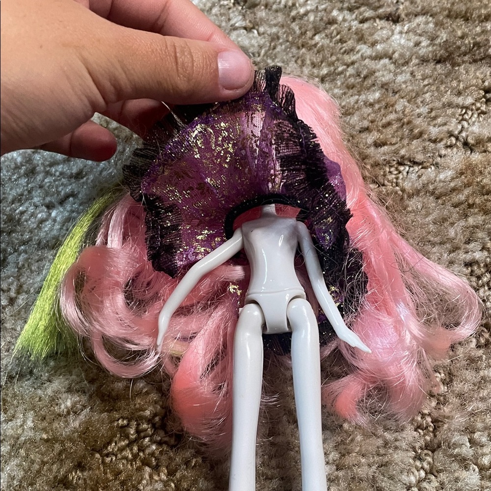 My Little Pony Equestria Girls Wild Rainbow The Cutie Mark Doll - Picture 2 of 4